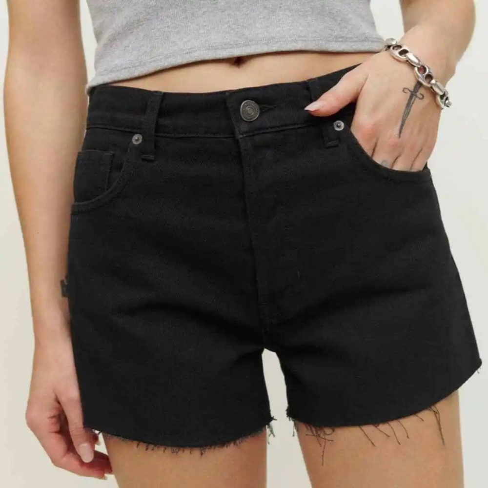 Reformation Charlie High Rise Jean Short Black